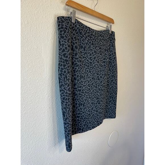John Paul Richard Y2K Cheetah Print Black & Gray Mini Pencil Skirt Size Large - Picture 3 of 10